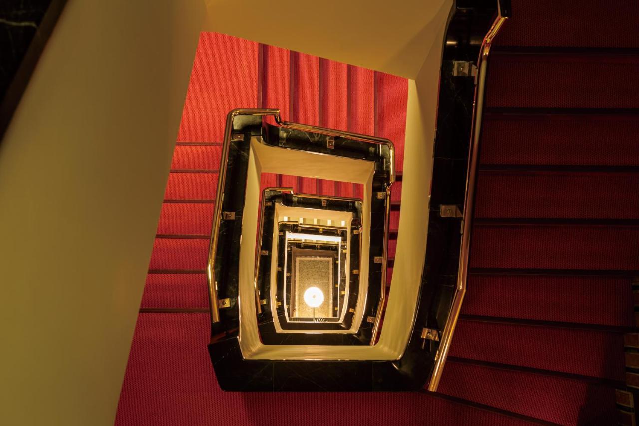 Hilltop Hotel Токио Экстерьер фото