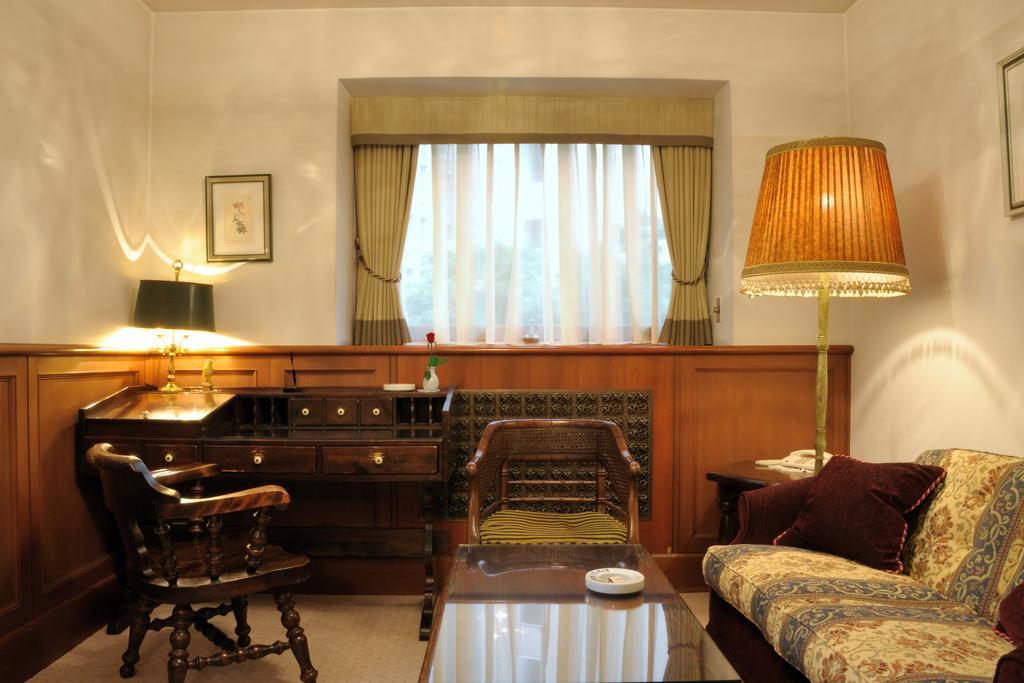 Hilltop Hotel Токио Экстерьер фото