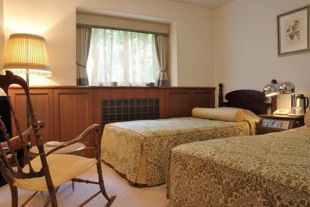 Hilltop Hotel Токио Экстерьер фото